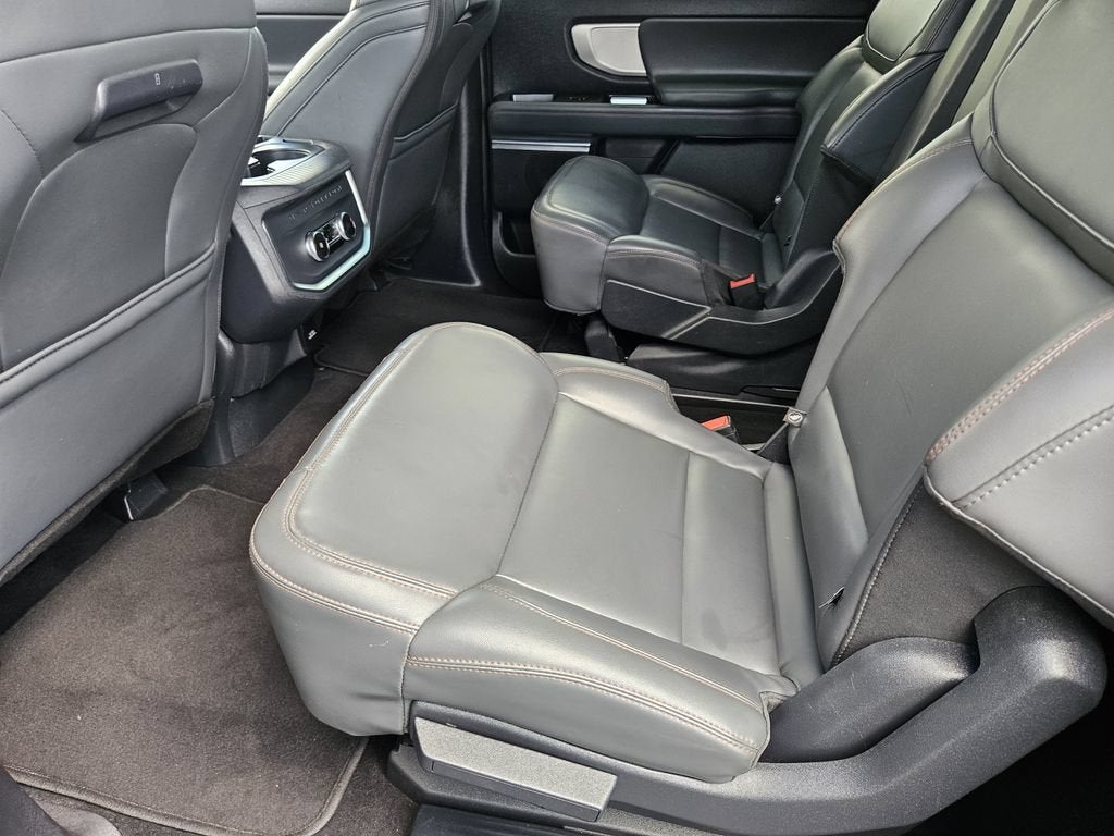 2025 Ford Expedition Active MAX
