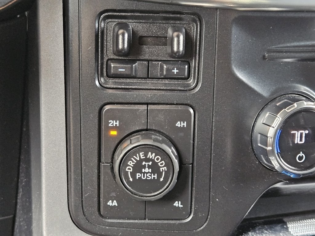 2021 Ford F-150 LARIAT 4WD SuperCrew 5.5' Box