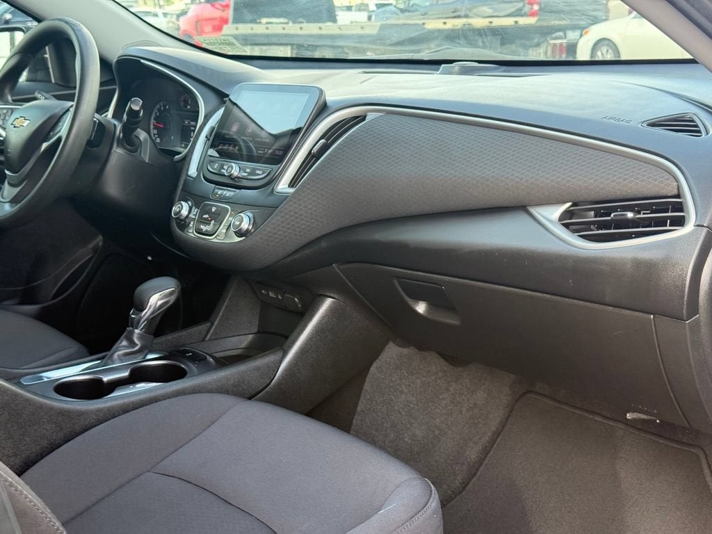 2022 Chevrolet Malibu LS