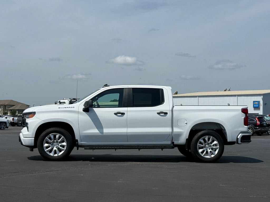 2025 Chevrolet Silverado 1500 Custom