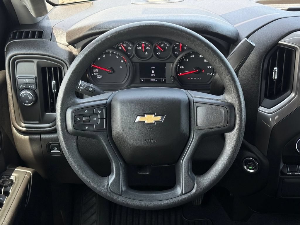 2025 Chevrolet Silverado 1500 Custom