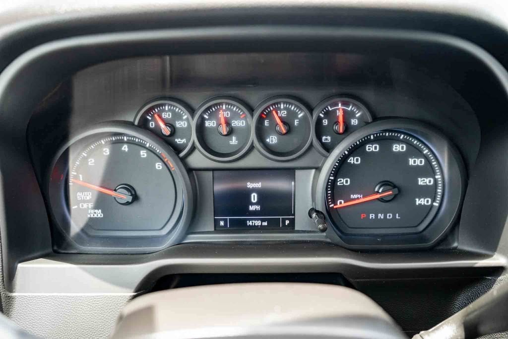2025 Chevrolet Silverado 1500 Custom