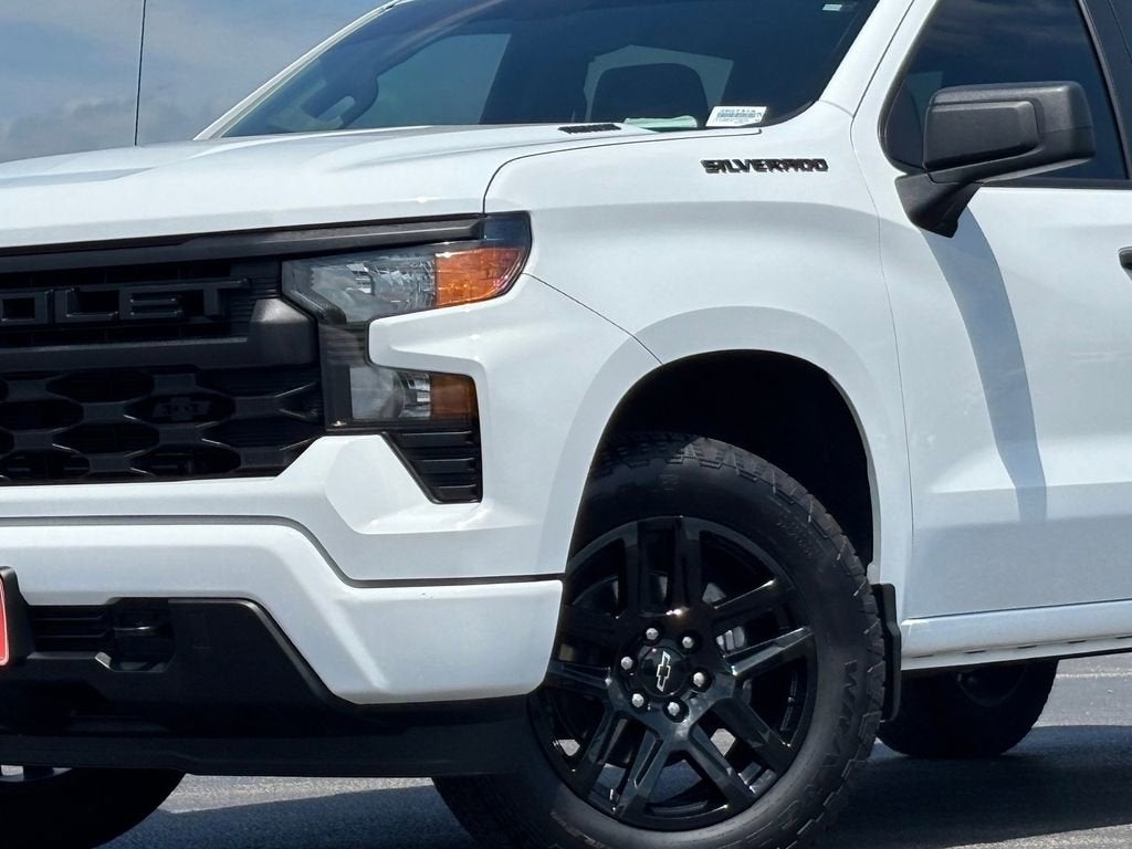 2025 Chevrolet Silverado 1500 Custom
