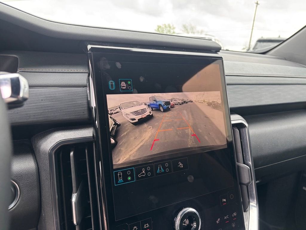 2025 GMC Acadia AT4