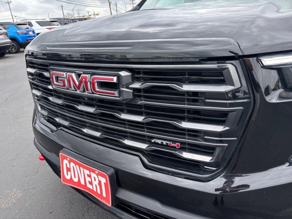2025 GMC Acadia AT4