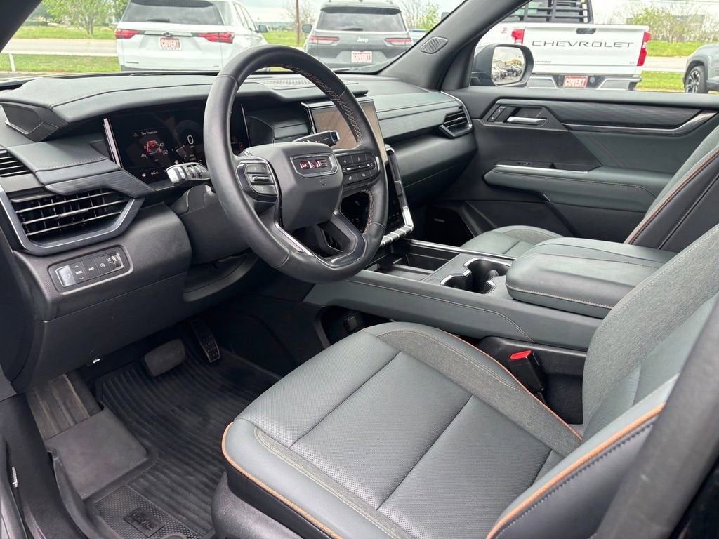 2025 GMC Acadia AT4