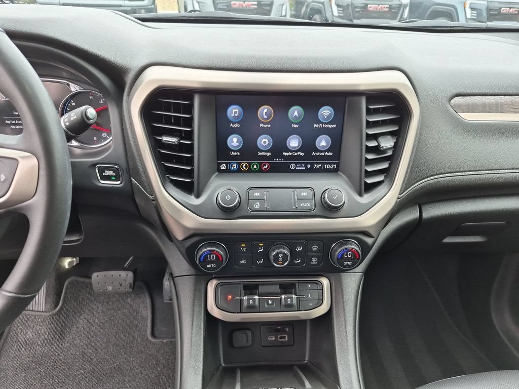 2022 GMC Acadia Denali