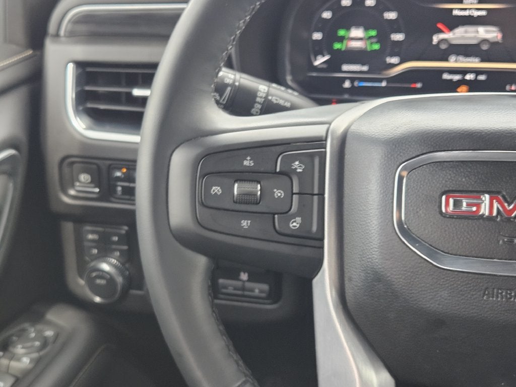 2023 GMC Yukon SLT