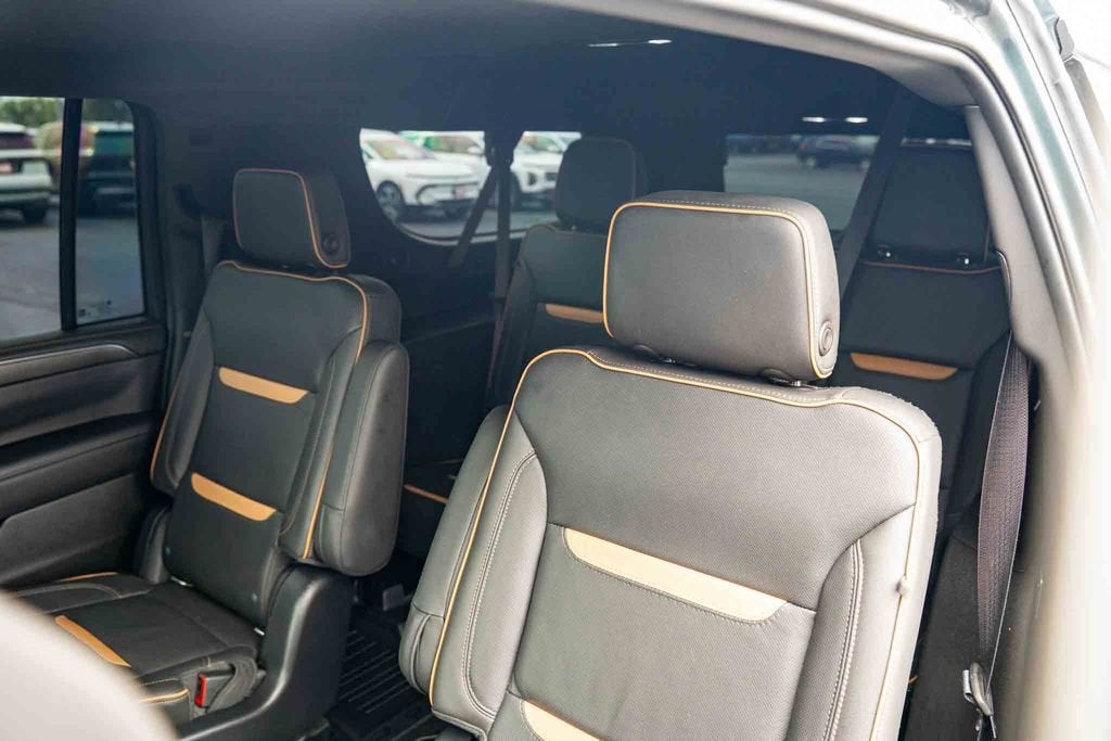 2021 GMC Yukon XL AT4
