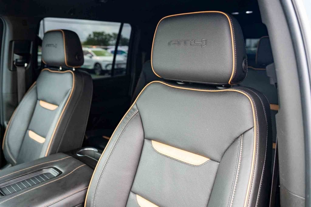 2021 GMC Yukon XL AT4