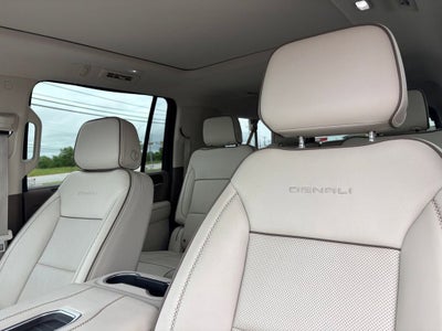 2022 GMC Yukon XL Denali