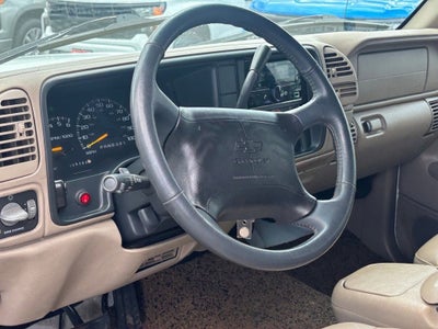 1997 Chevrolet Suburban 4DR 4WD 2500