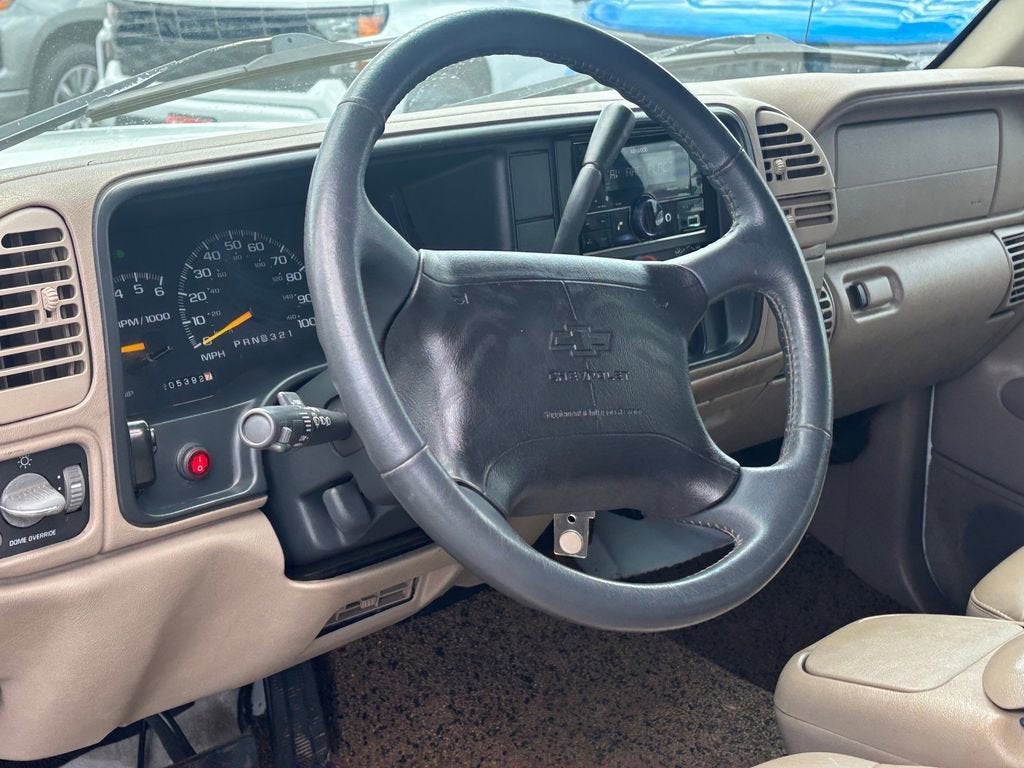 1997 Chevrolet Suburban 4DR 4WD 2500
