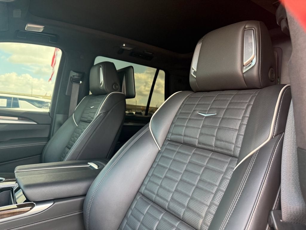 2025 Cadillac Escalade Sport Platinum