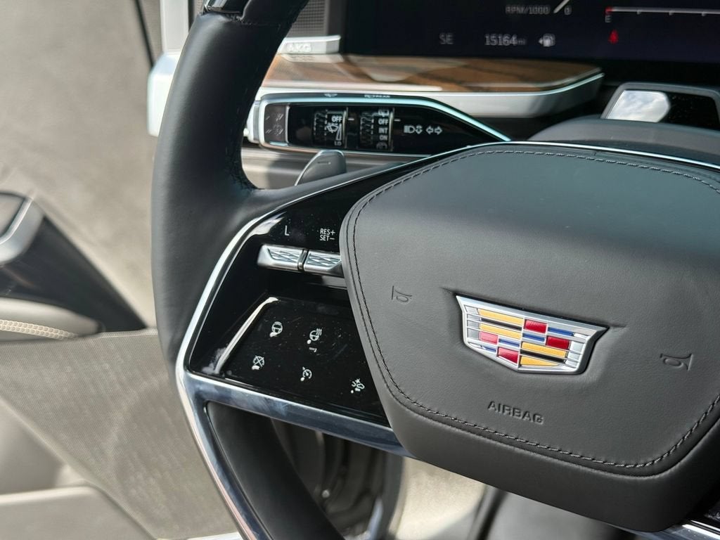 2025 Cadillac Escalade Sport Platinum