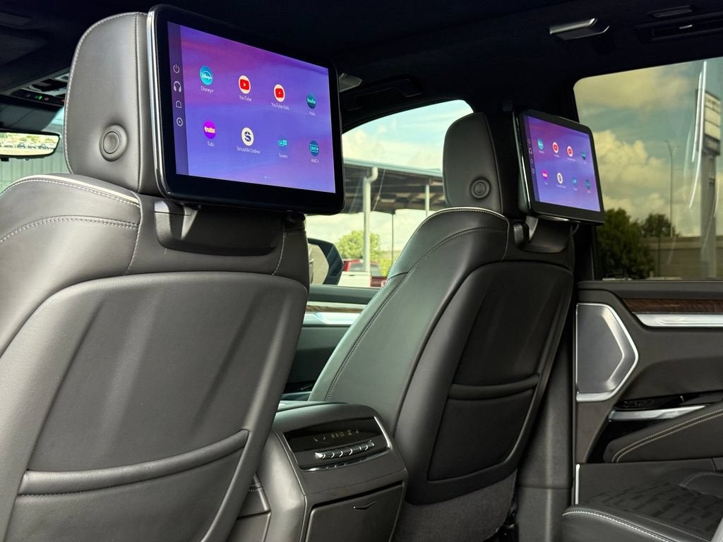2025 Cadillac Escalade Sport Platinum