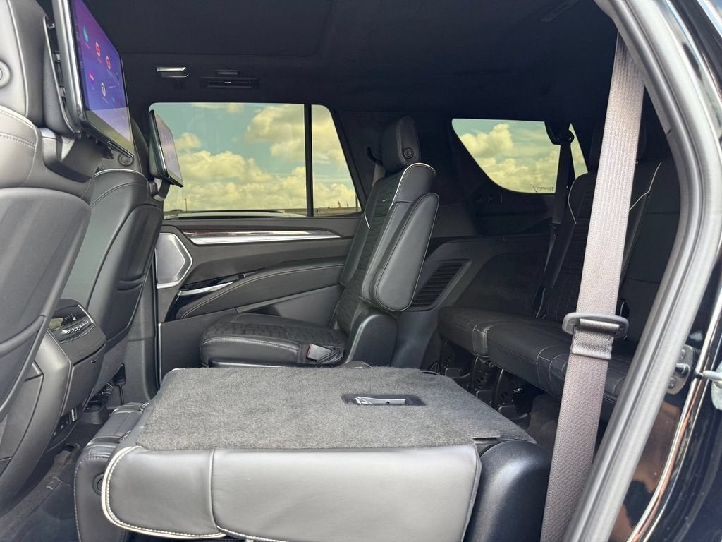 2025 Cadillac Escalade Sport Platinum