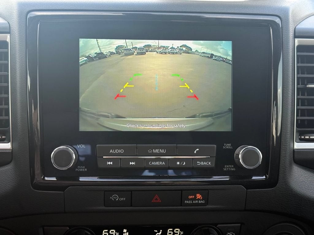 2024 Nissan Frontier Crew Cab SL 4x2