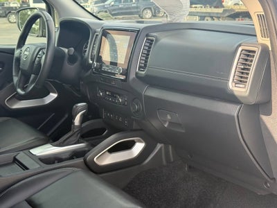 2024 Nissan Frontier Crew Cab SL 4x2