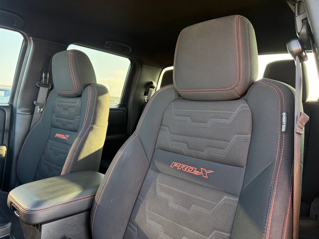 2022 Nissan Frontier Crew Cab PRO-X 4x2
