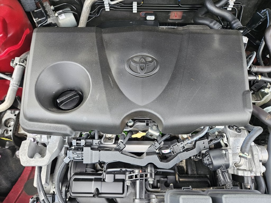 2024 Toyota RAV4 LE