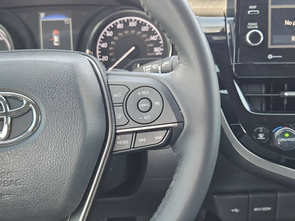 2024 Toyota Camry Hybrid SE