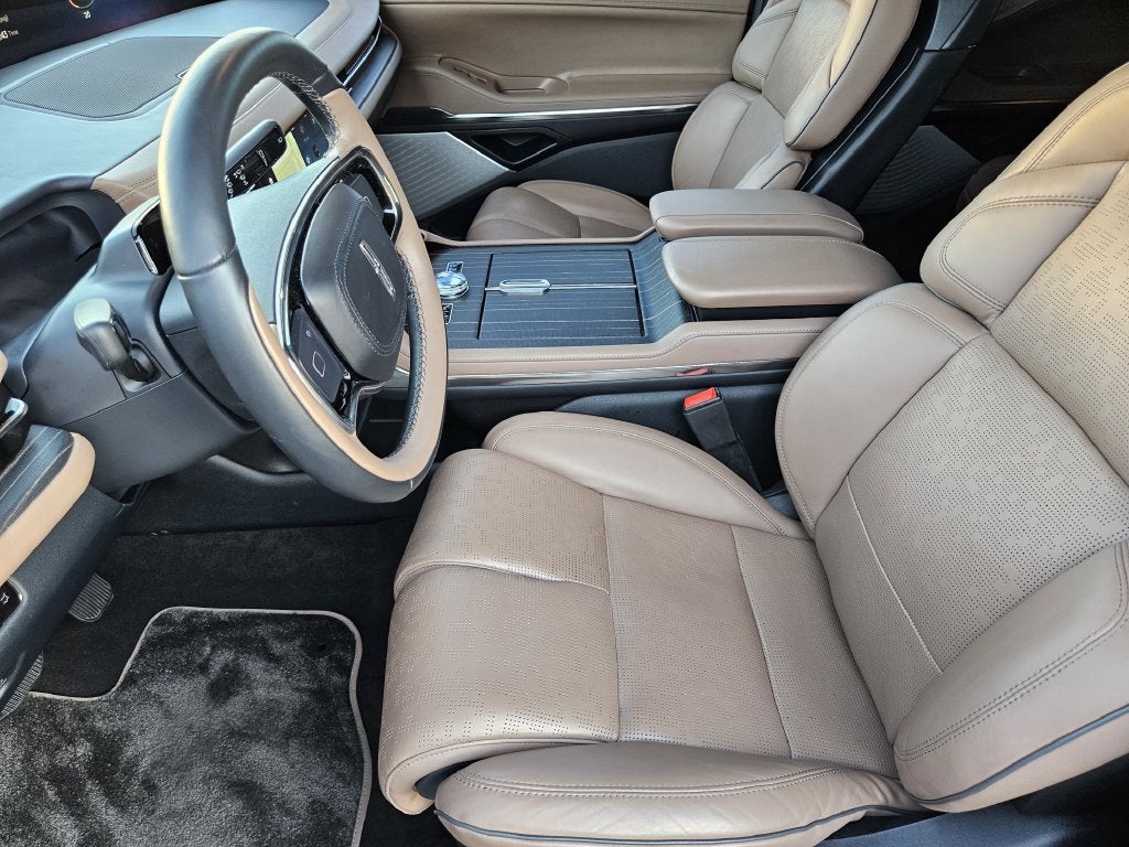 2025 Lincoln Navigator Black Label