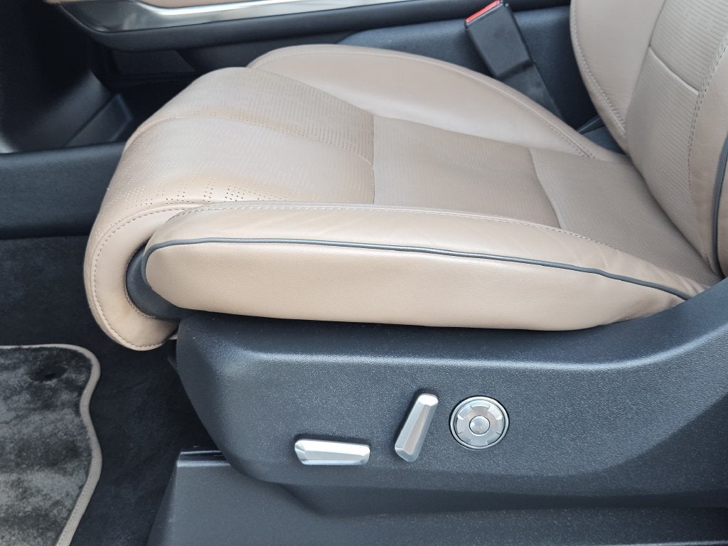 2025 Lincoln Navigator Black Label