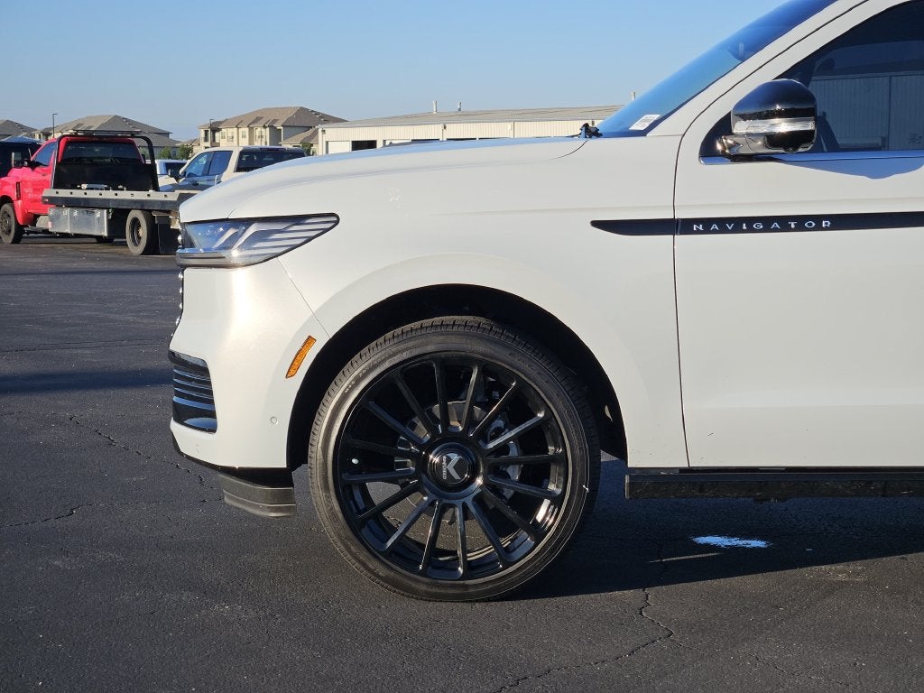 2025 Lincoln Navigator Black Label