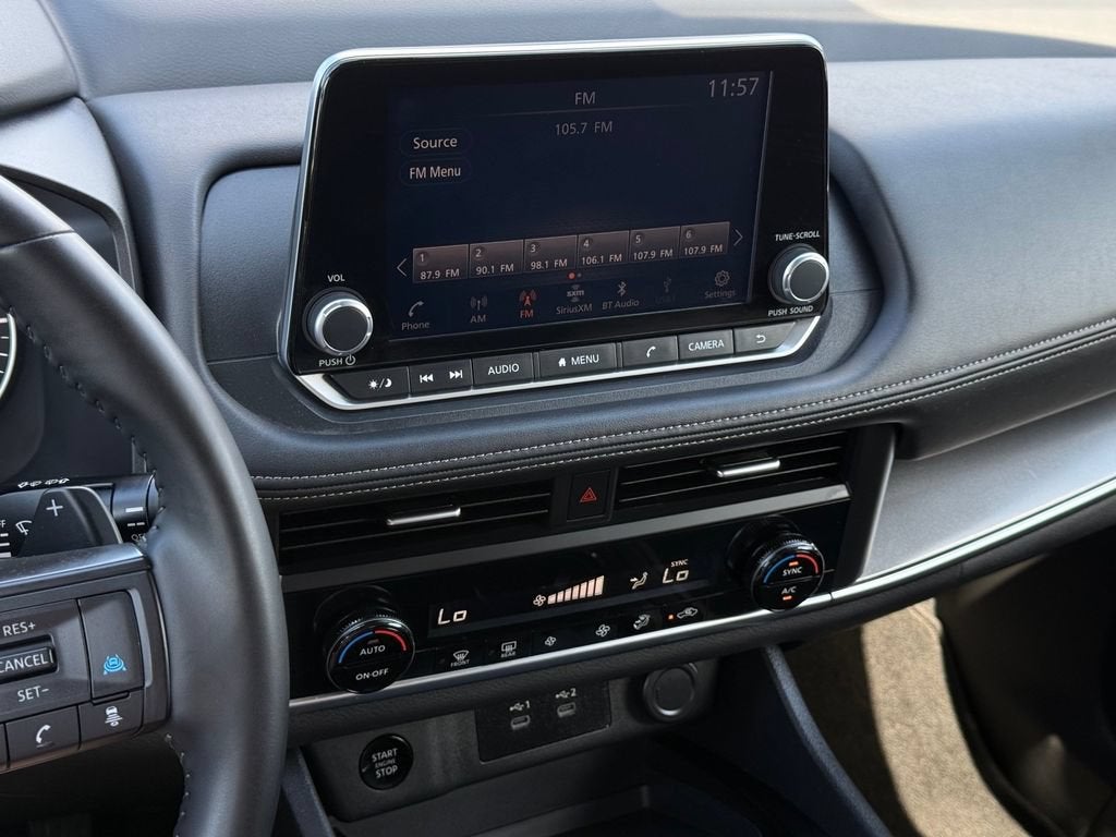 2025 Nissan Rogue SV
