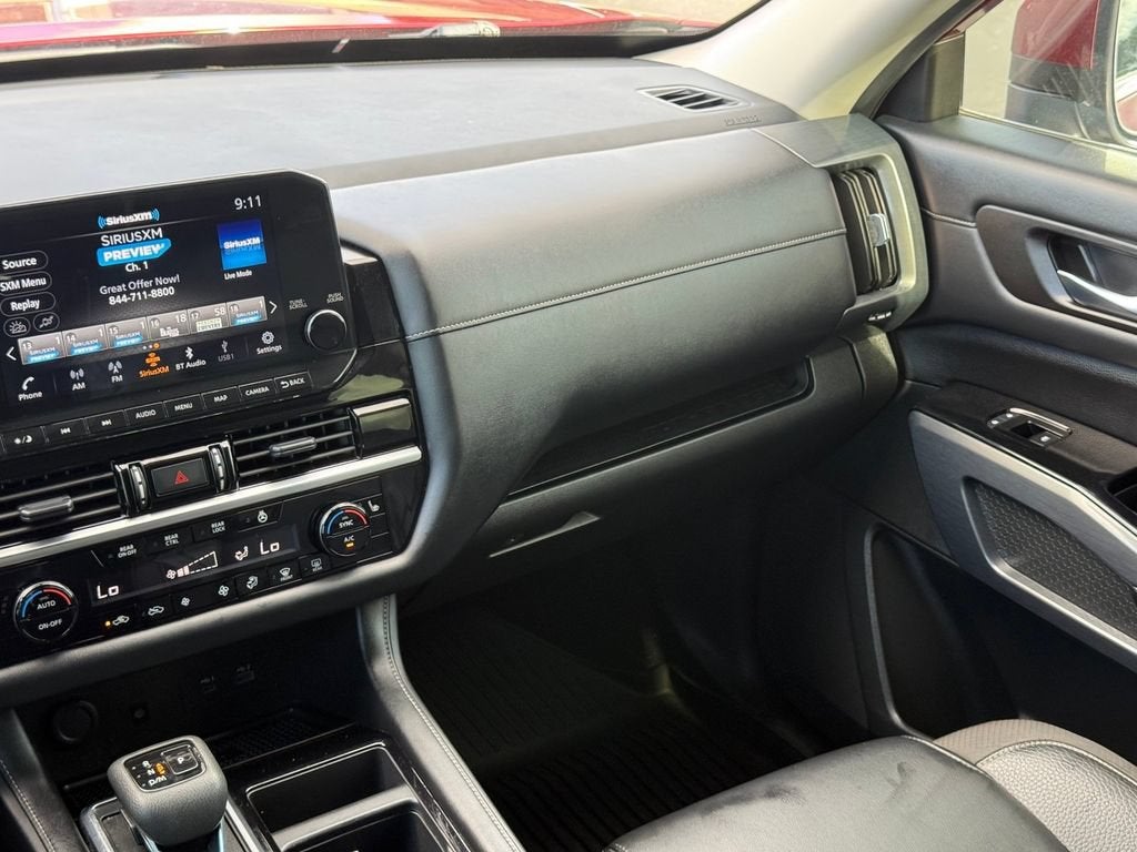 2024 Nissan Pathfinder SL FWD