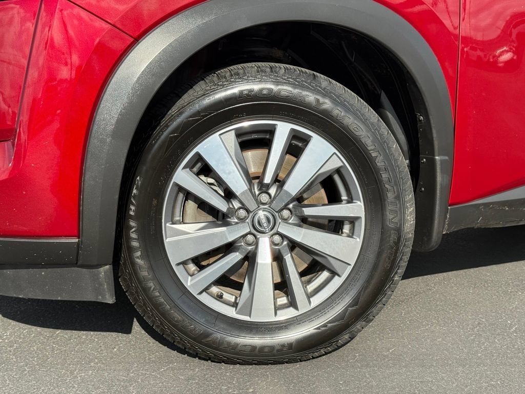 2024 Nissan Pathfinder SL FWD