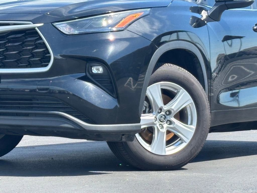 2025 Toyota Highlander LE