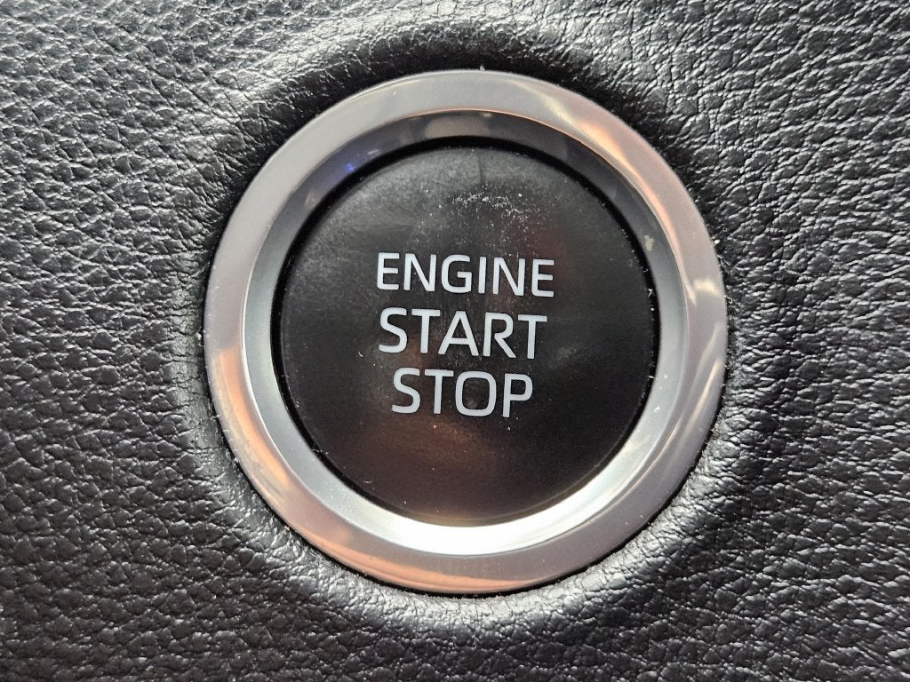 2022 Toyota Tundra 2WD SR5