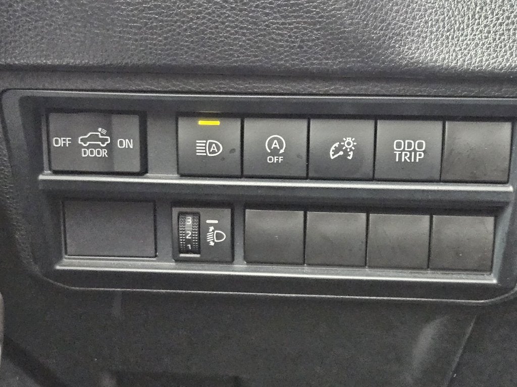 2022 Toyota Tundra 2WD SR5