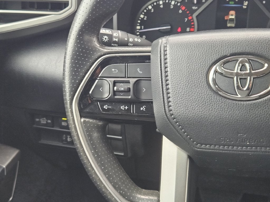 2022 Toyota Tundra 2WD SR5