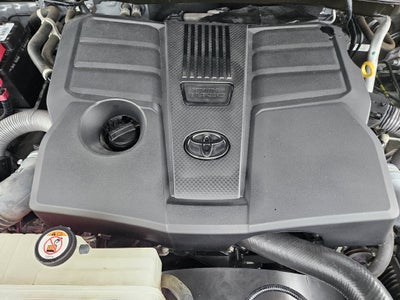 2022 Toyota Tundra 2WD SR5