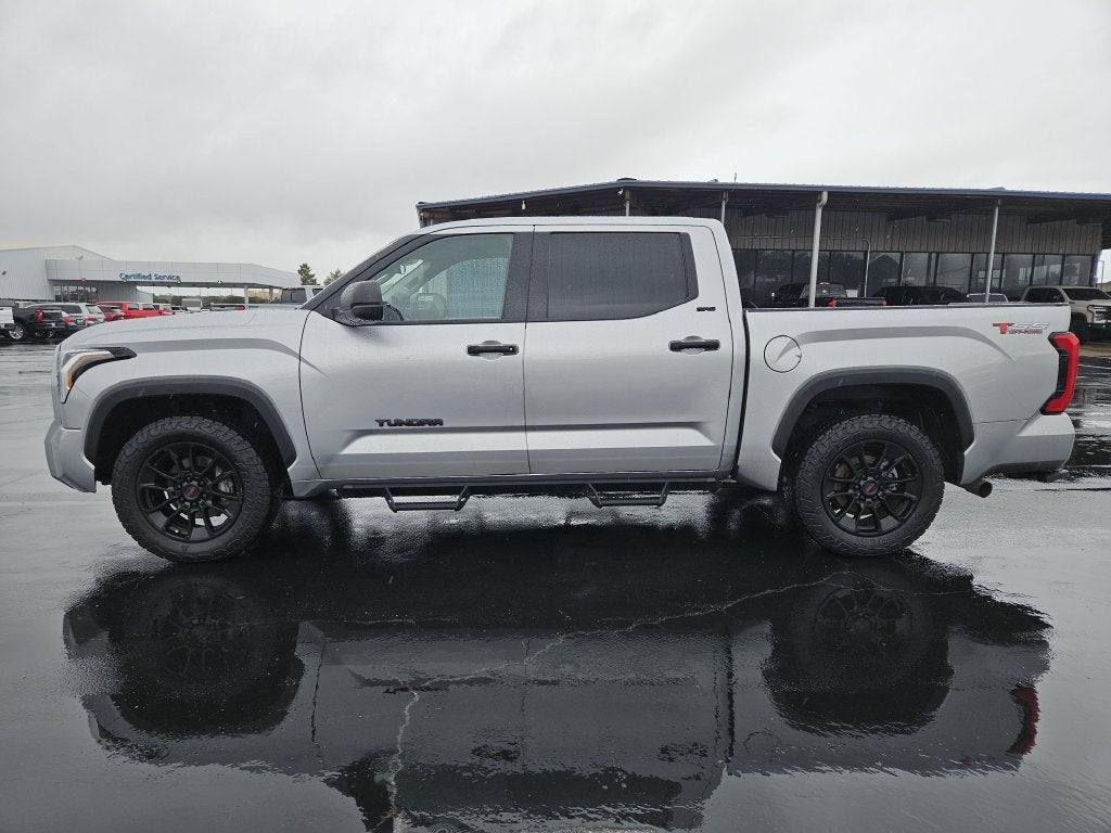 2022 Toyota Tundra 2WD SR5