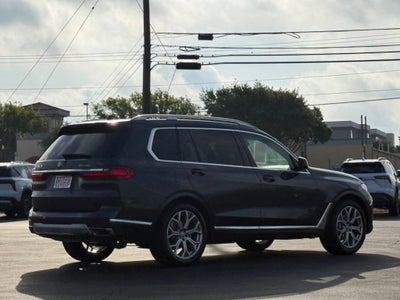 2022 BMW X7 xDrive40i