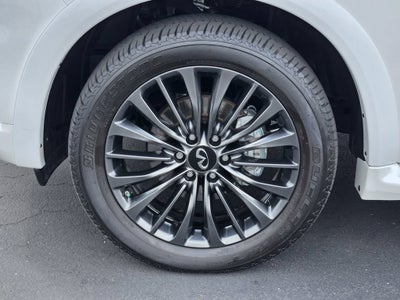 2024 INFINITI QX80 SENSORY AWD