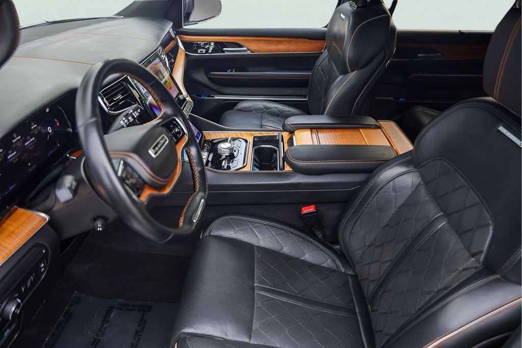 2022 Jeep Grand Wagoneer Series III