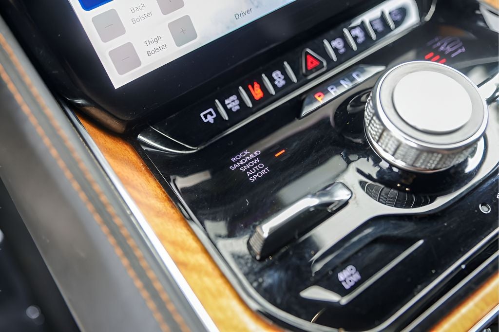 2022 Jeep Grand Wagoneer Series III