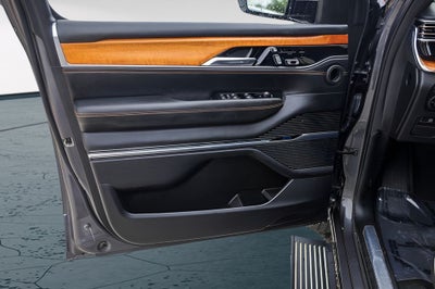 2022 Jeep Grand Wagoneer Series III
