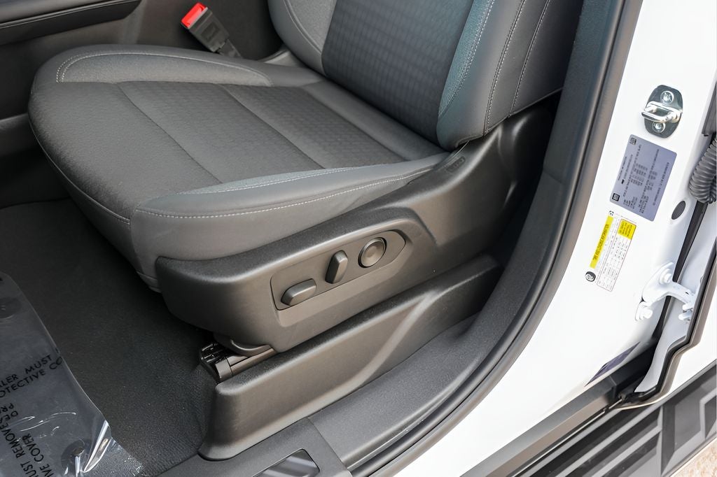 2024 Chevrolet Suburban LS
