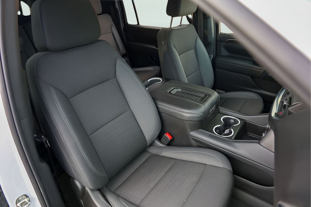 2024 Chevrolet Suburban LS
