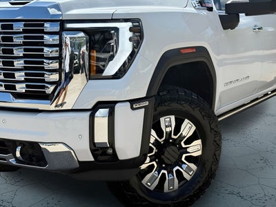 2025 GMC Sierra 2500HD Denali