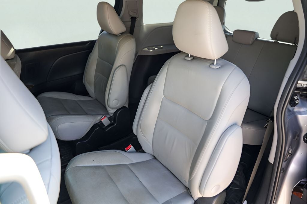 2017 Toyota Sienna Limited Premium 7 Passenger