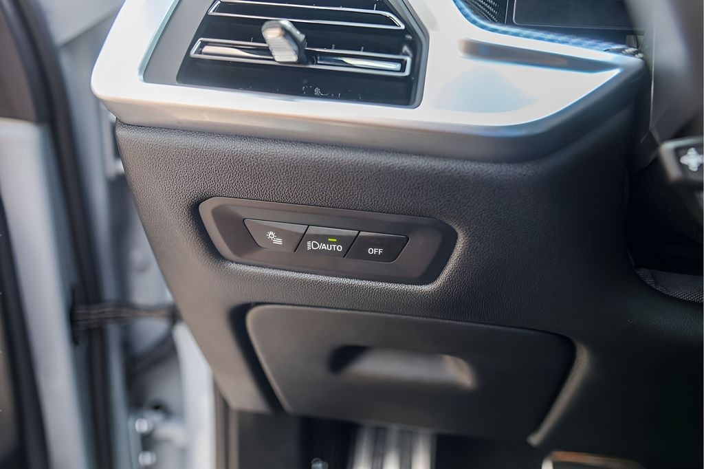 2025 BMW X5 M60i