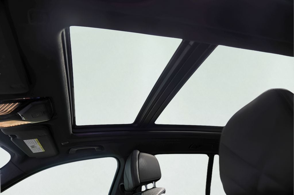 2025 BMW X5 M60i