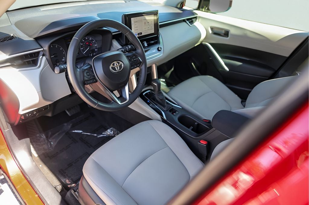 2024 Toyota Corolla Cross LE